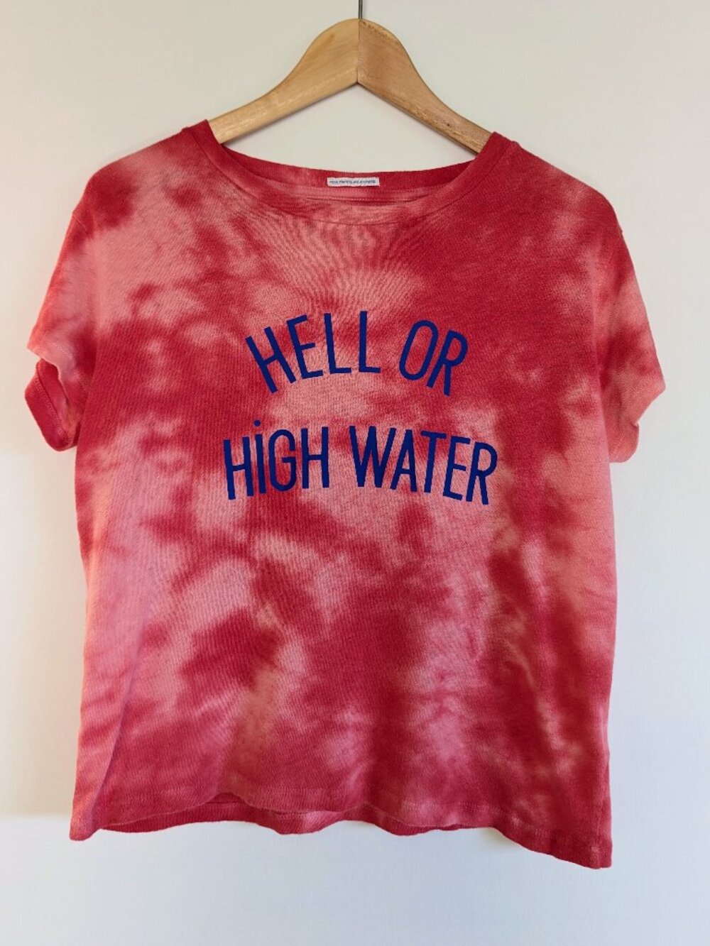 MOTHER The Sinful Graphic Tee Hell Or High Water XS Mottled Strawberry Pink